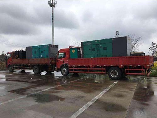 南城涂抹密封胶后，需要等待多长时间才能安装水冷式机油散热器密封件？